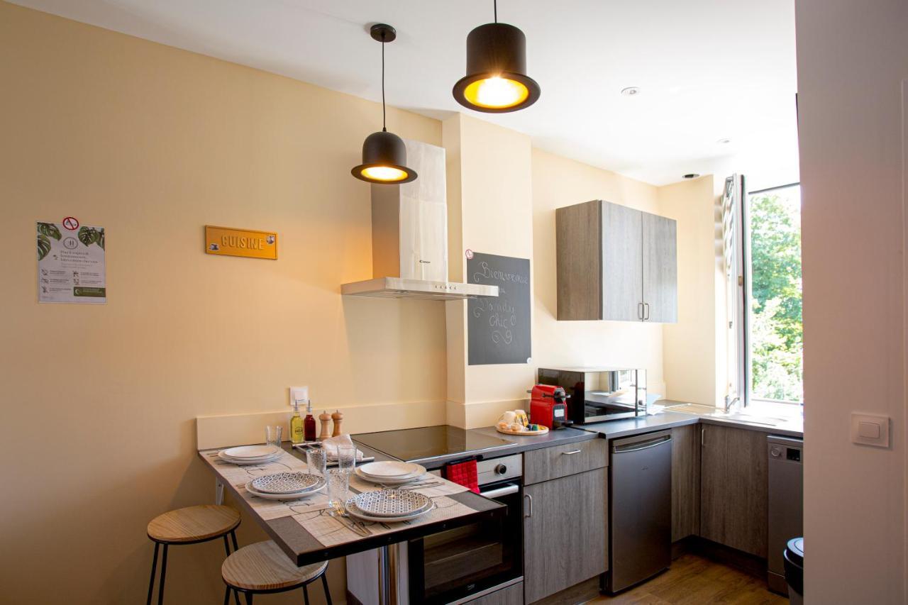Ideal Pro & Couple - 2 Logements Theme Boho Chic Rdc & Dandy 1Er Etage - Quartier Calme - Jardin - Wifi Hd - Smart Tv - Parking Gratuit - Proche Centre & Transports - Ask Home Valenciennes Eksteriør billede