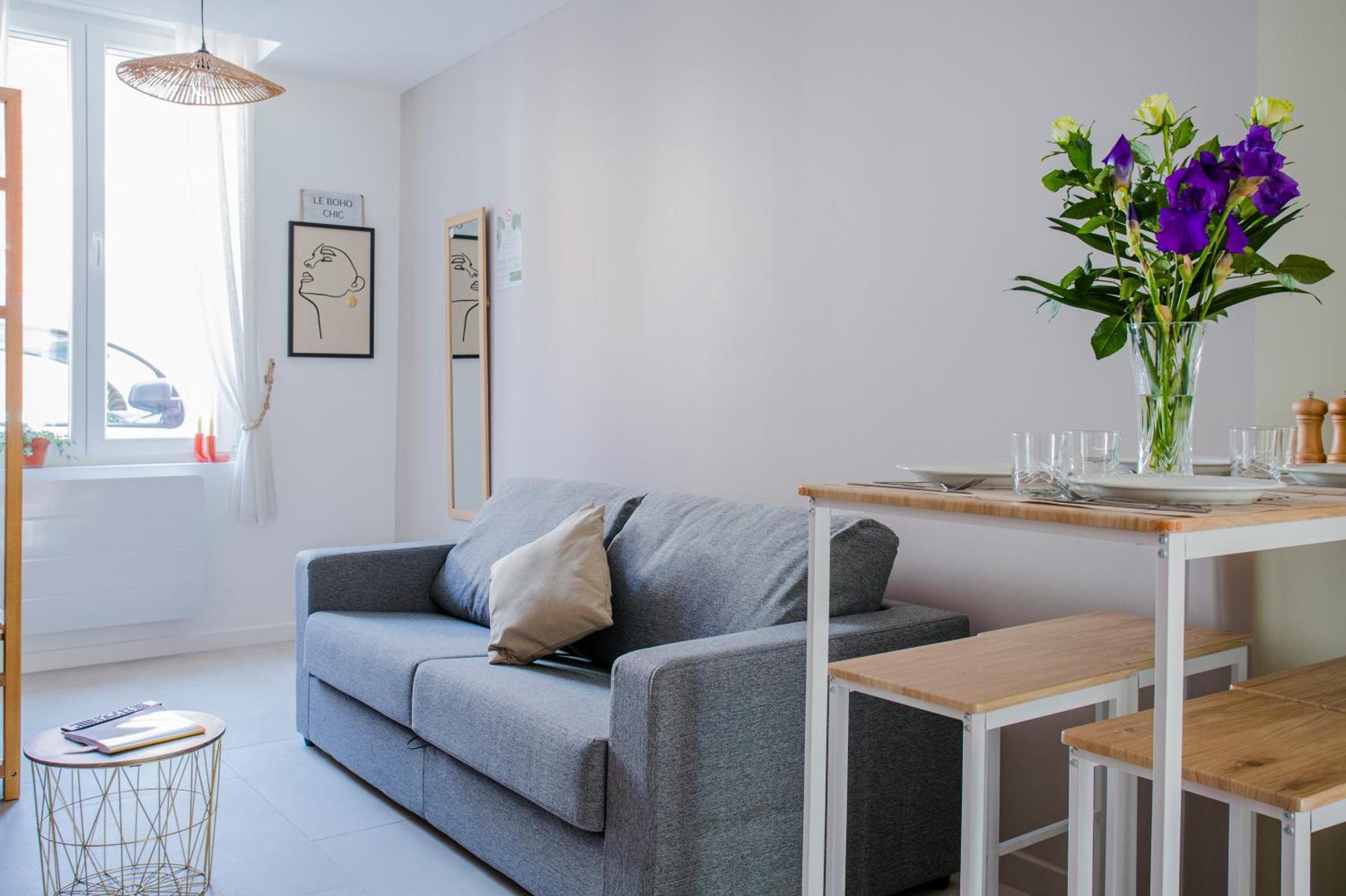 Ideal Pro & Couple - 2 Logements Theme Boho Chic Rdc & Dandy 1Er Etage - Quartier Calme - Jardin - Wifi Hd - Smart Tv - Parking Gratuit - Proche Centre & Transports - Ask Home Valenciennes Eksteriør billede