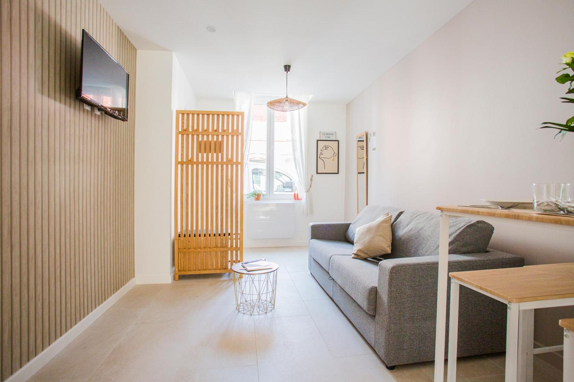 Ideal Pro & Couple - 2 Logements Theme Boho Chic Rdc & Dandy 1Er Etage - Quartier Calme - Jardin - Wifi Hd - Smart Tv - Parking Gratuit - Proche Centre & Transports - Ask Home Valenciennes Eksteriør billede